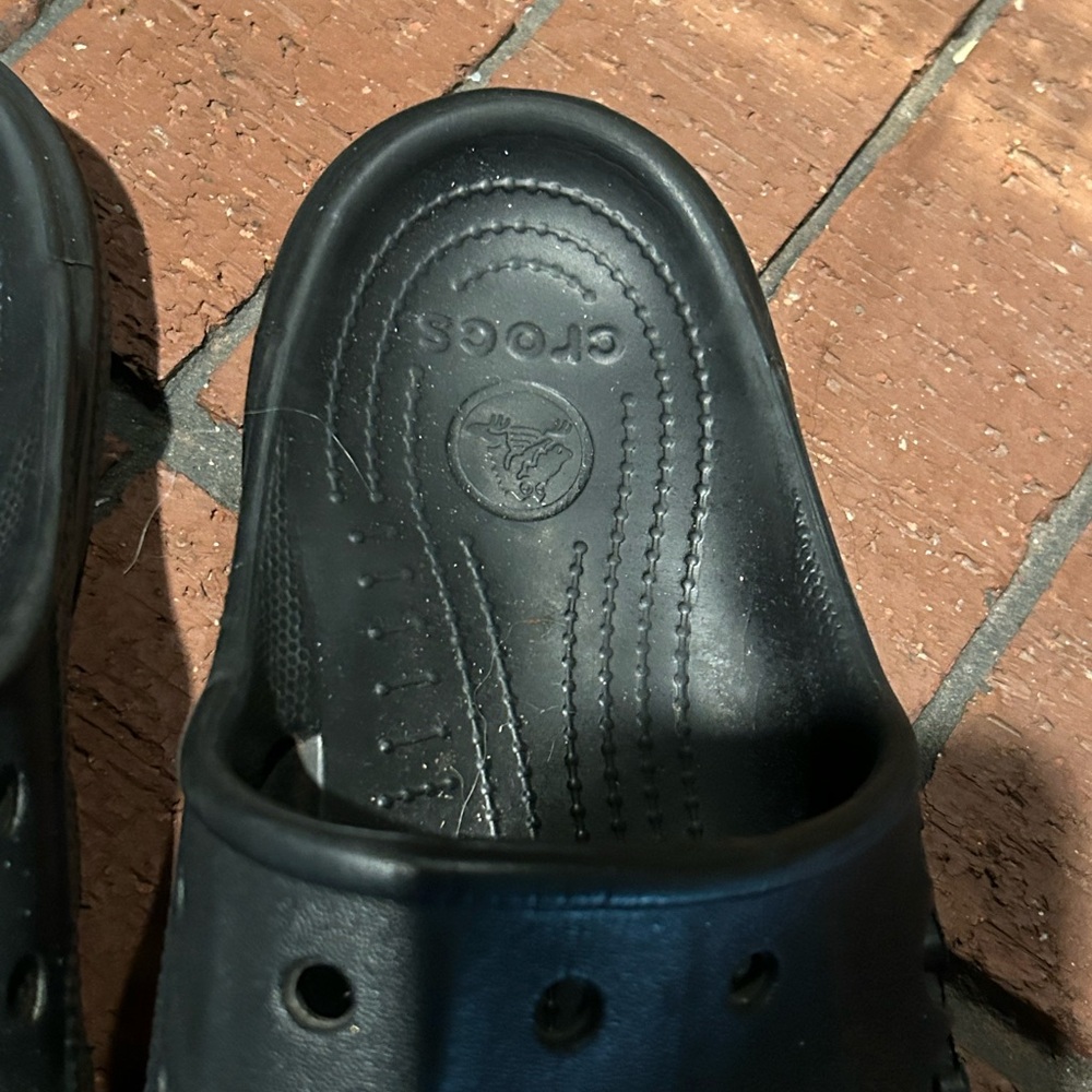 Crocs slip on black size 10 men’s 12 women’s - Picture 4 of 6